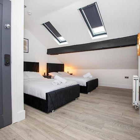 Stylish Stay Near The Stadium Walk To The Action Liverpool Bagian luar foto